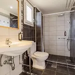 Hotel Klonis 2*