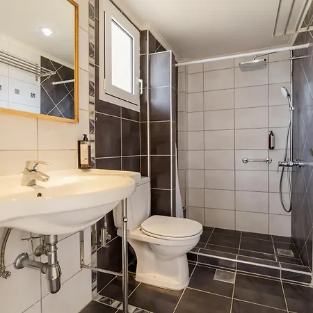 Hotel Klonis 2*